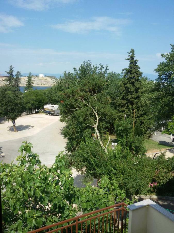 New, Sunny Apartment Surrounded By Nature 오미살즈 외부 사진